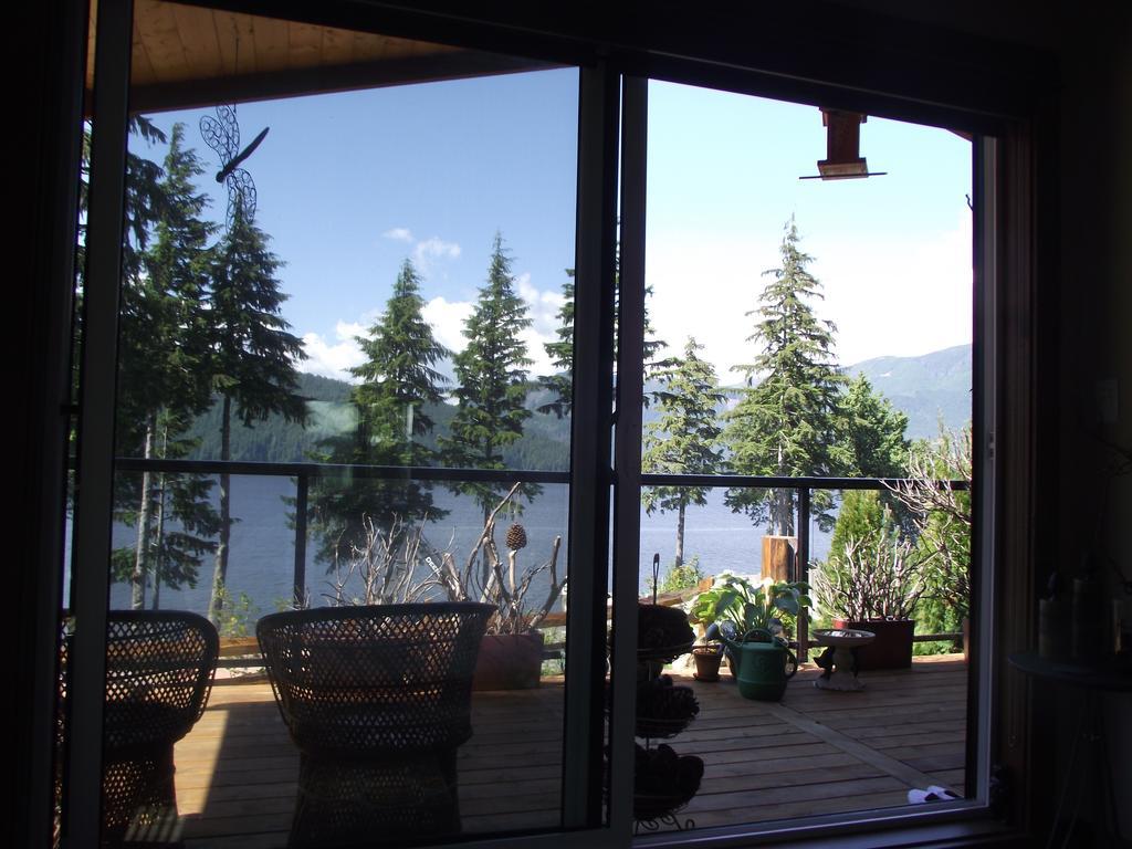 Wild Coast Chalets Port Renfrew Ruang foto
