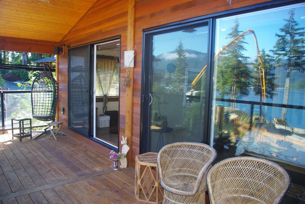Wild Coast Chalets Port Renfrew Ruang foto
