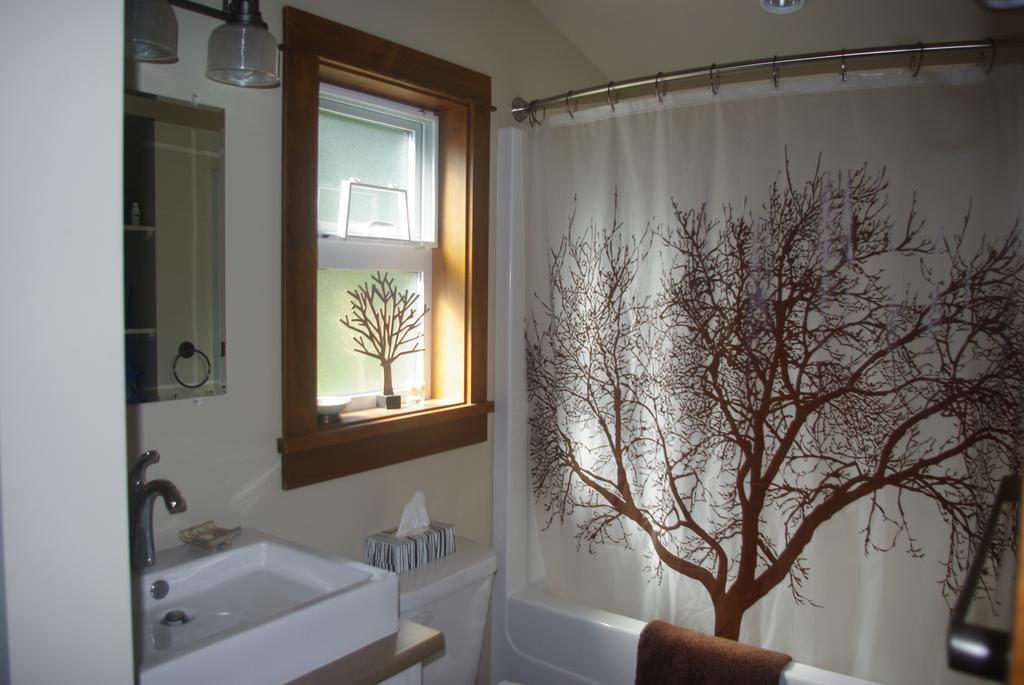 Wild Coast Chalets Port Renfrew Ruang foto