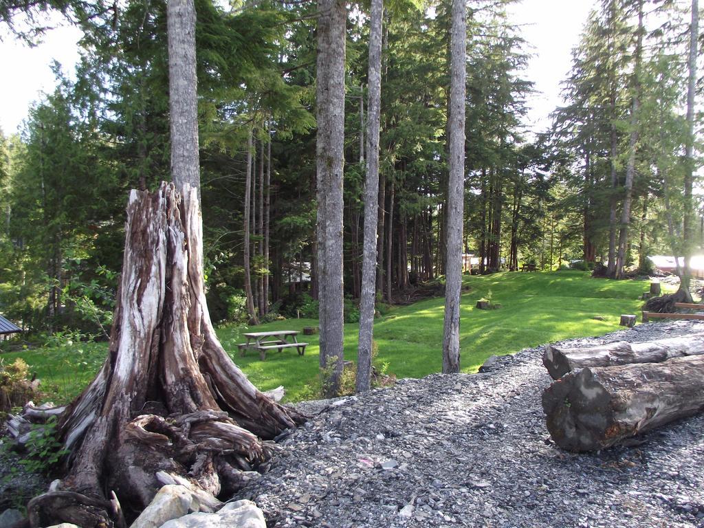 Wild Coast Chalets Port Renfrew Bagian luar foto