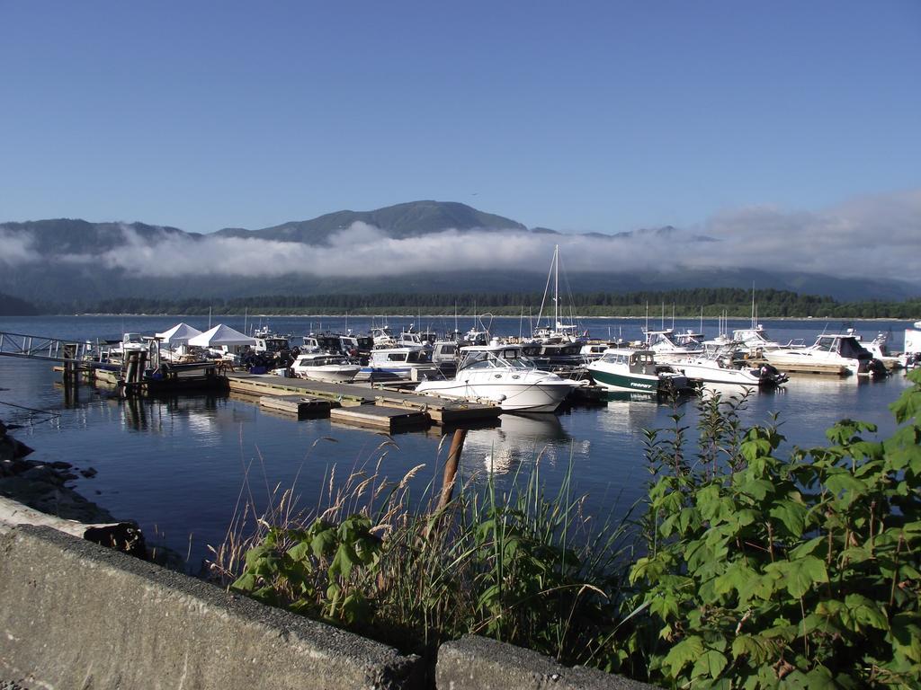 Wild Coast Chalets Port Renfrew Bagian luar foto