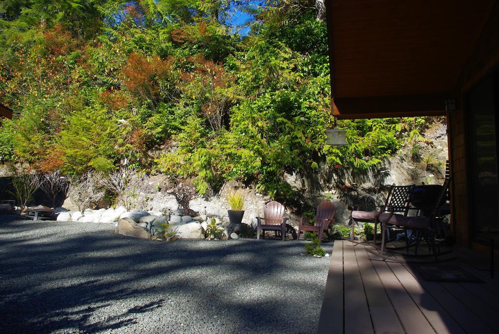Wild Coast Chalets Port Renfrew Ruang foto